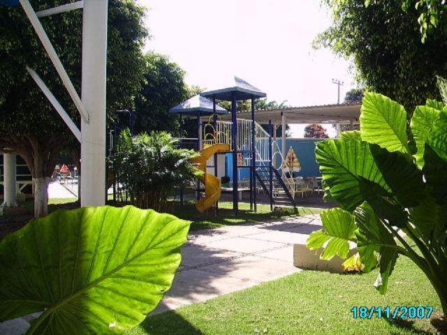 Playground 